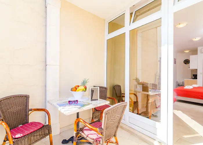 Subrenum Διαμέρισμα Mlini